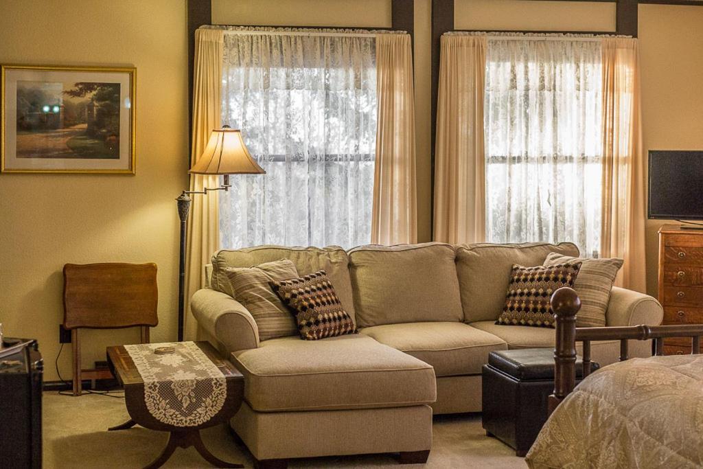 Highland Glen Lodge B&B 安克拉治 外观 照片